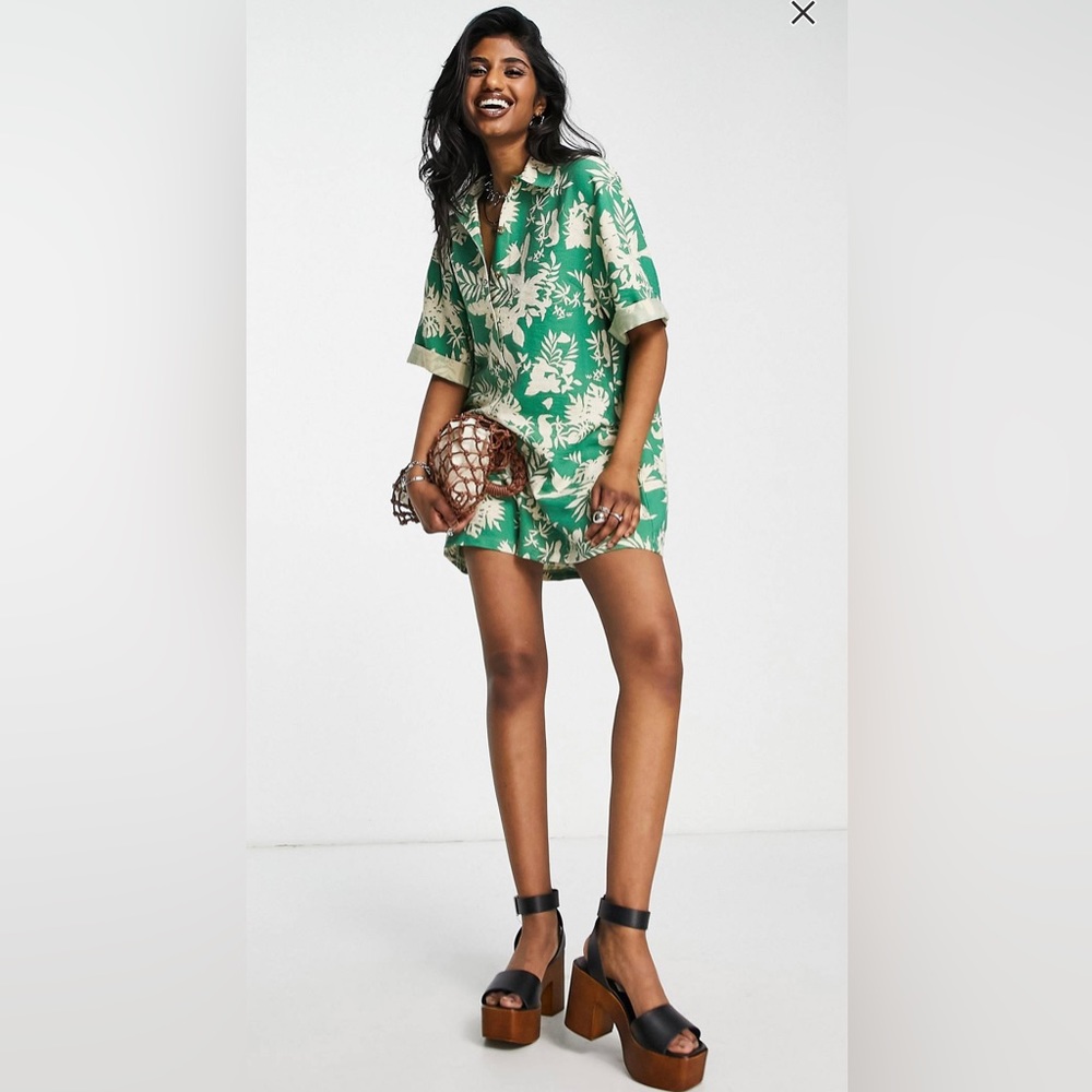 Topshop throw-on collared romper in tropical green print - ASOS
